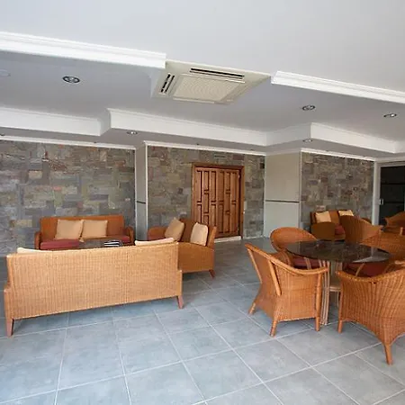 Hotel Royal Palm Area