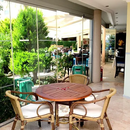 Royal Palm Area 4*