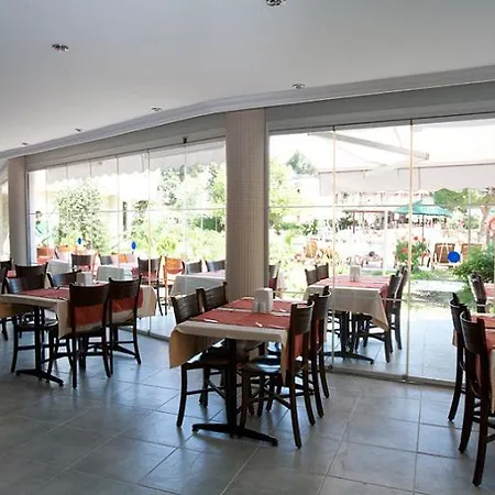Hotel Royal Palm Area